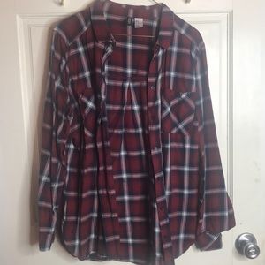 Red white blue plaid flannel long sleeve